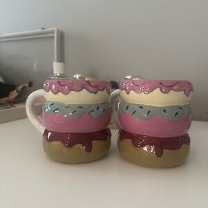 NWT room essentials Donut Stackable Mugs Set